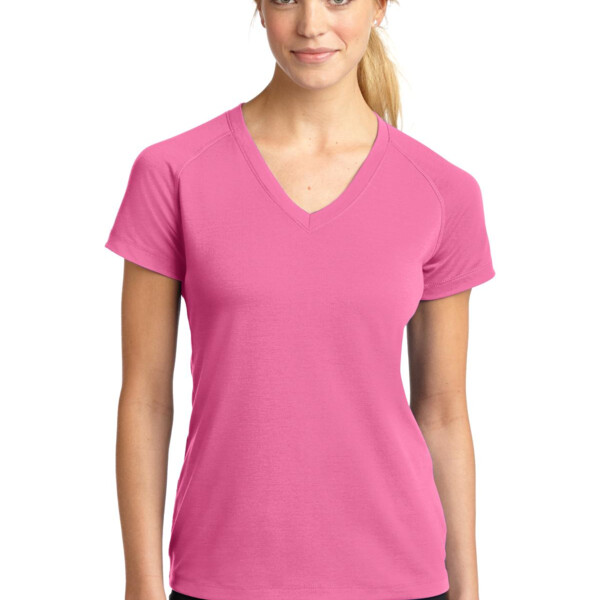 Women's Ultimate Performance V Neck Thumbnail